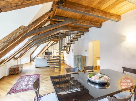 Pronájem bytu, 4+1, 221 m² obrázek