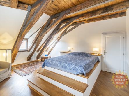 Pronájem bytu, 4+1, 221 m²