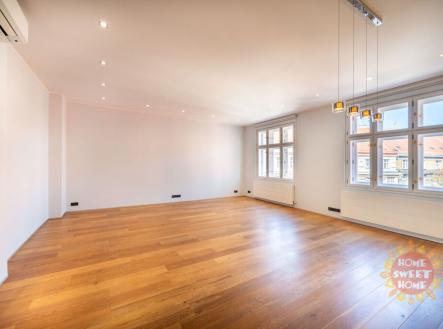 Pronájem bytu, 5+kk, 210 m²