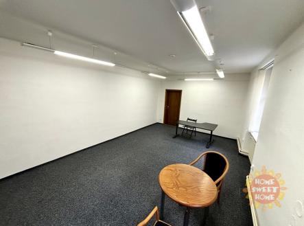 Pronájem kanceláře, 27 m²