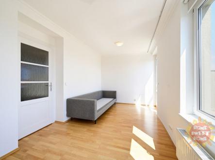 Pronájem bytu, 2+1, 74 m²