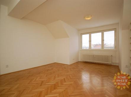 Pronájem bytu, 2+1, 85 m²