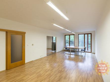 Pronájem - kanceláře, 117 m²