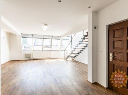 Pronájem bytu, 3+1, 128 m² obrázek