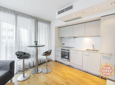 Pronájem bytu, 1+kk, 29 m² obrázek