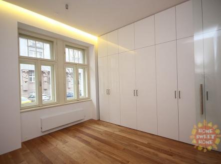 Pronájem bytu, 3+kk, 135 m²