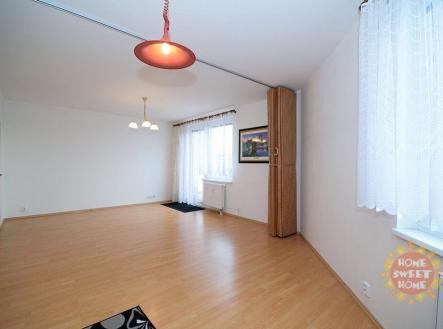 Pronájem bytu, 1+kk, 40 m²