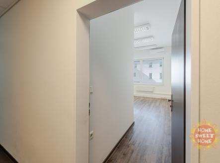 Pronájem - kanceláře, 18 m²
