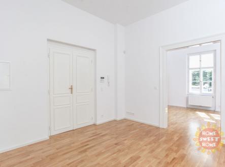 Pronájem - kanceláře, 74 m²