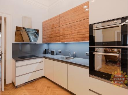 Pronájem bytu, 4+1, 135 m²