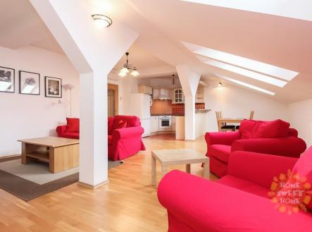 Pronájem bytu, 3+kk, 110 m²