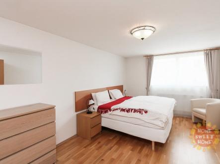 Pronájem bytu, 3+kk, 110 m²