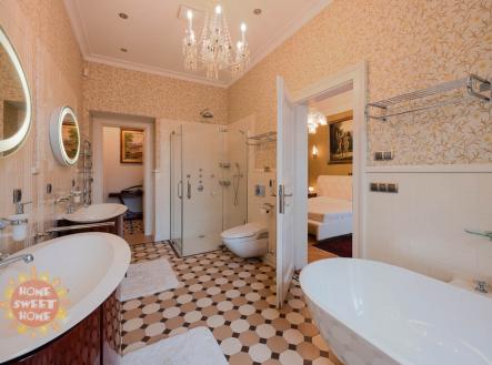 Pronájem bytu, 5+1, 184 m²