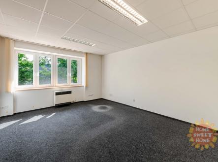 Pronájem kanceláře, 51 m²