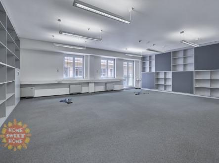Pronájem kanceláře, 260 m²