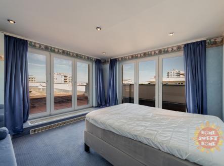 Pronájem bytu, 4+1, 637 m²