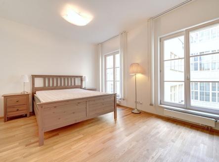 Pronájem bytu, 4+kk, 130 m²