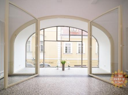 Pronájem obchodní prostor, 76 m²