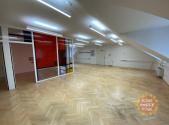 Pronájem kanceláře, 136 m²
