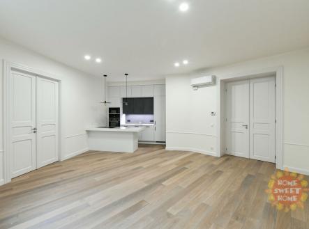 Pronájem bytu, 4+kk, 120 m²