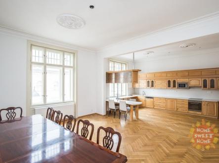 Pronájem bytu, 5+1, 197 m²