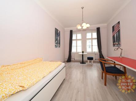Pronájem bytu, 1+kk, 28 m²