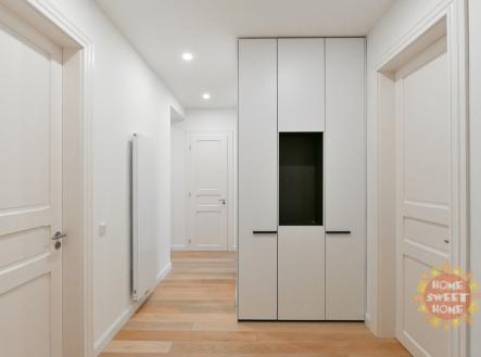 Pronájem bytu, 3+kk, 93 m²