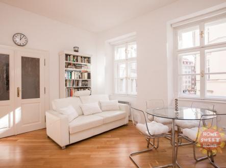 Pronájem bytu, 2+kk, 46 m²