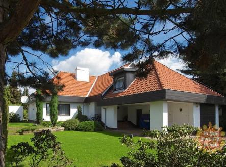 Pronájem domu/vily, 417 m² obrázek