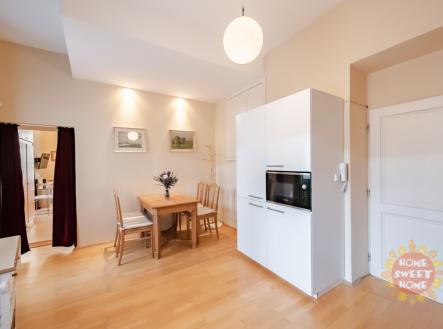 Pronájem bytu, 1+1, 43 m²