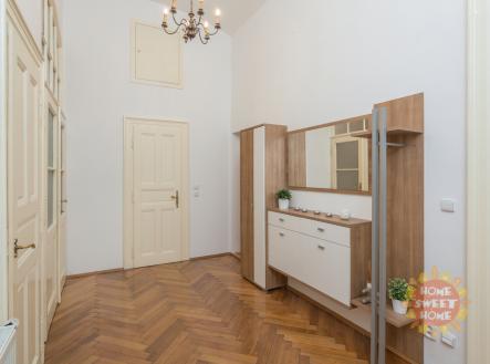 Pronájem bytu, 4+1, 180 m²