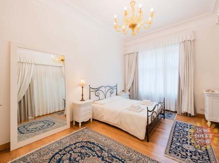 Pronájem bytu, 4+kk, 120 m²