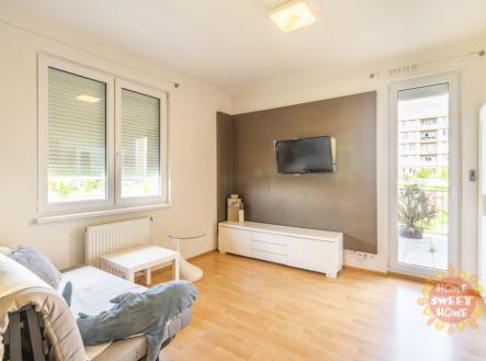 Pronájem bytu, 1+kk, 32 m²
