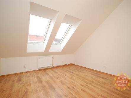 Pronájem bytu, 2+kk, 47 m²