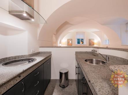 Pronájem bytu, 2+kk, 92 m²