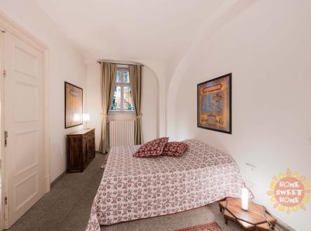 Pronájem bytu, 2+kk, 92 m²