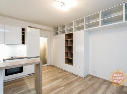 Pronájem bytu, 1+kk, 27 m²