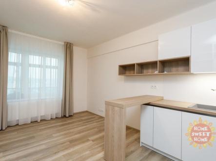 Pronájem bytu, 1+kk, 27 m²
