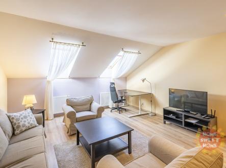 Pronájem bytu, 3+kk, 93 m²