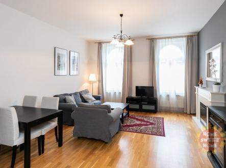 Pronájem bytu, 3+kk, 85 m²