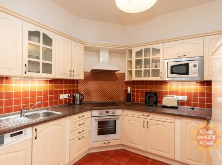 Pronájem bytu, 3+kk, 85 m²