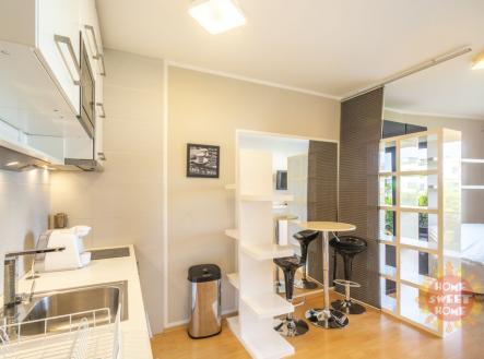 Pronájem bytu, 1+kk, 33 m²