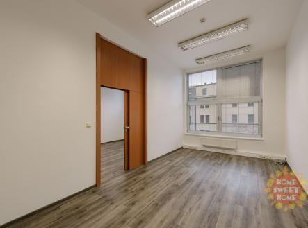 Pronájem kanceláře, 37 m²