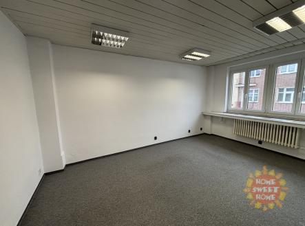 Pronájem kanceláře, 37 m²