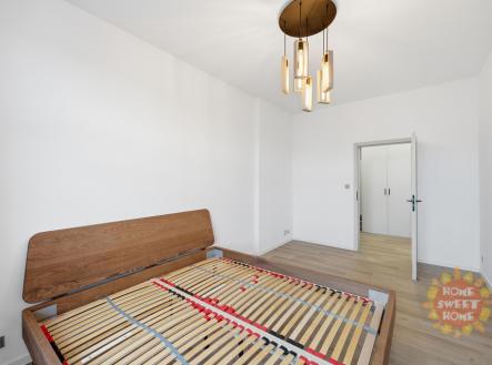 Pronájem bytu, 2+kk, 44 m²