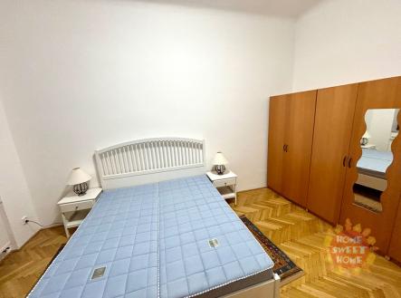 Pronájem bytu, 2+kk, 71 m²