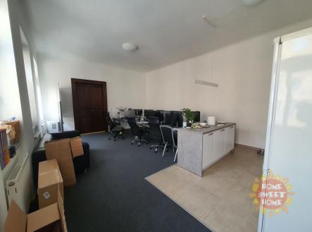 Pronájem kanceláře, 71 m²