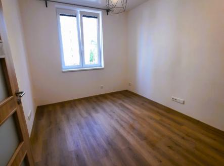 Pronájem bytu, 2+kk, 30 m²