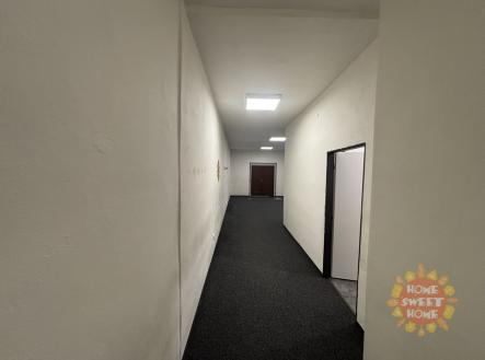 Pronájem kanceláře, 94 m²