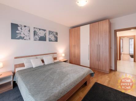 Pronájem bytu, 3+kk, 83 m²